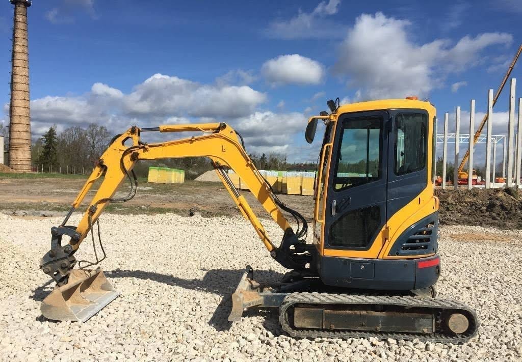 Hyundai Robex 27Z-9, (2011), 5800 heures, 2.8T – occasion