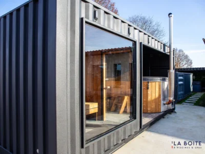 CONTAINER AMÉNAGÉ EN SPA 15 M² POUR 4 À 6 PERSONNES