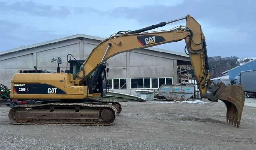 2011 CATERPILLAR 320DL