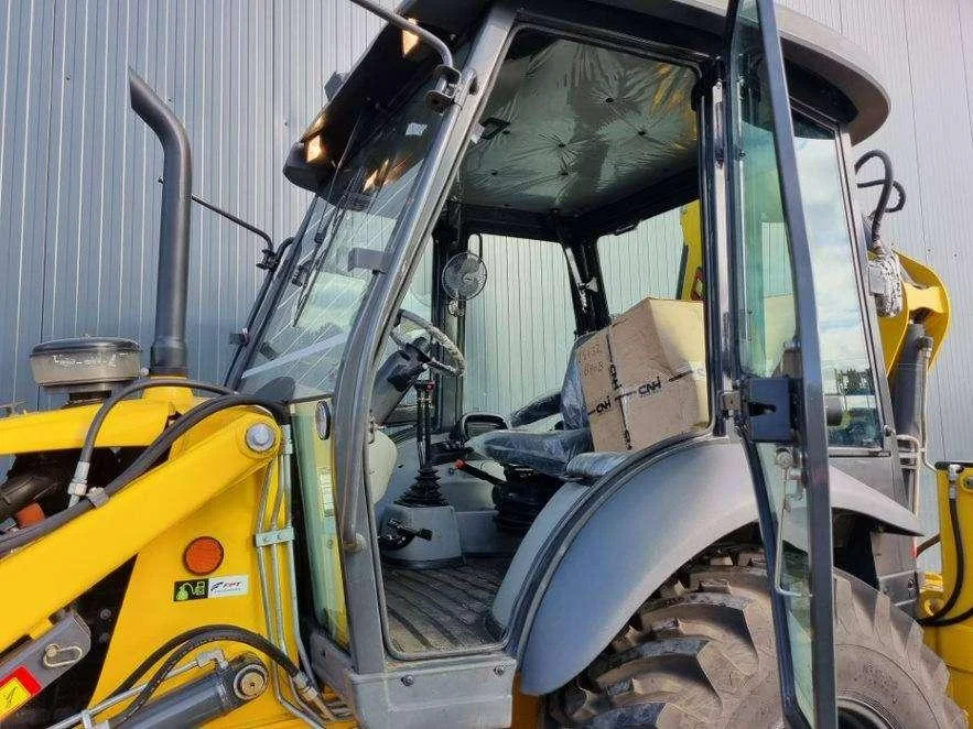 2022 NEW HOLLAND B80B