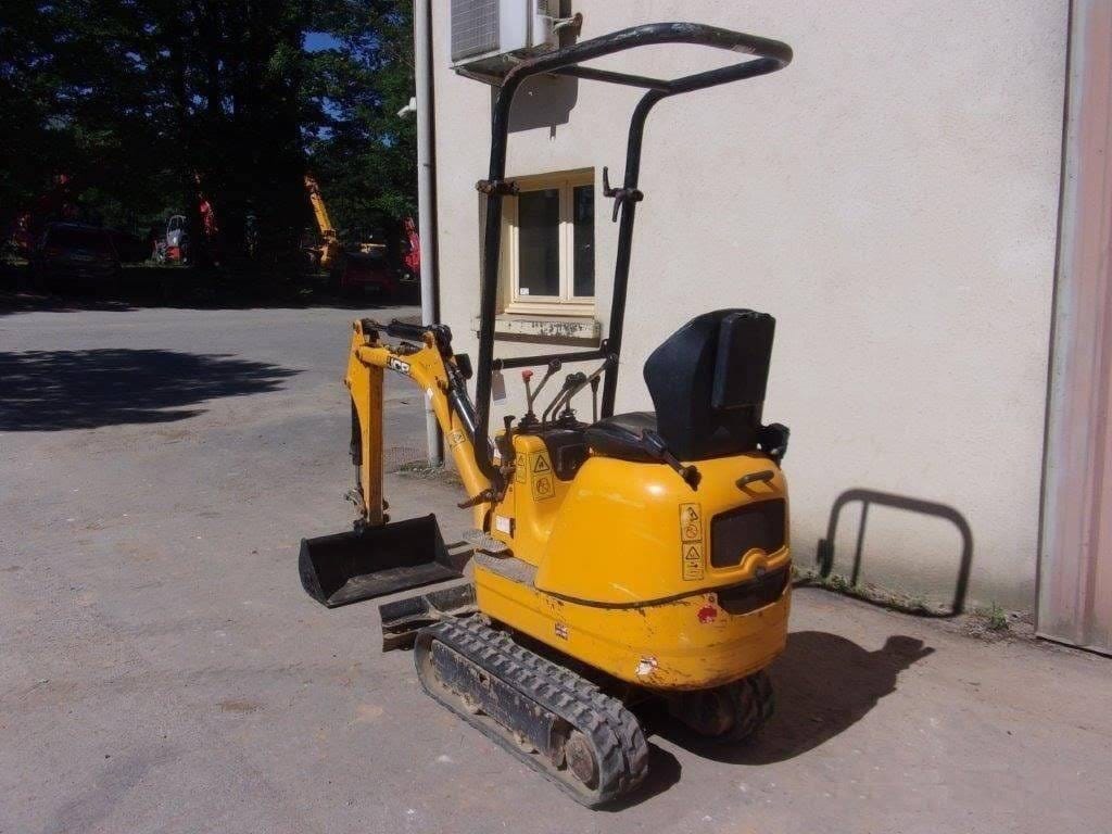 JCB 8008, (2017), 2104 heures, 900Kg – occasion