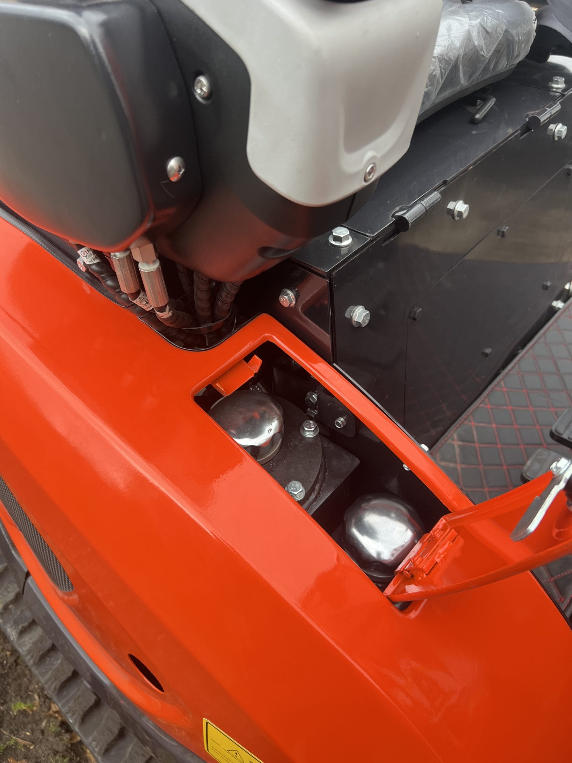 Mini Pelle Rotative Baimse 2500 kg, Moteur 3 Cylindres Kubota D1105